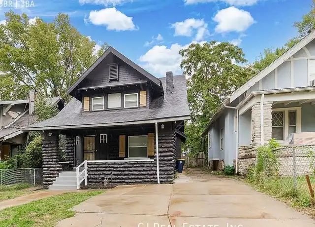 Property at 4009 S Benton Ave, Kansas City, MO, 64130, 5 beds, 2.5 baths, [object Object]