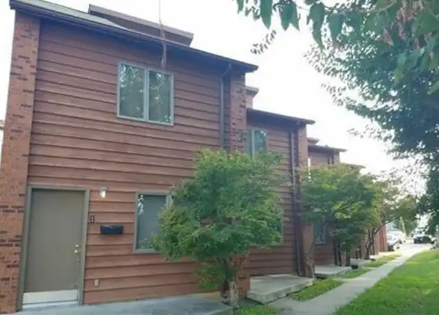 Property at 509 S Poplar St Apt 5, Carbondale, IL, 62901, 2 beds, 1.5 baths, [object Object]