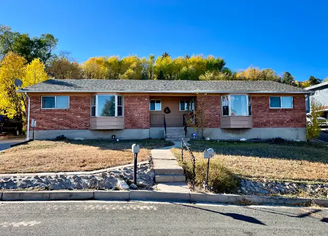 Property at 47 Newport Cir, Colorado Springs, CO, 80906, 3 beds, 2 baths, [object Object]