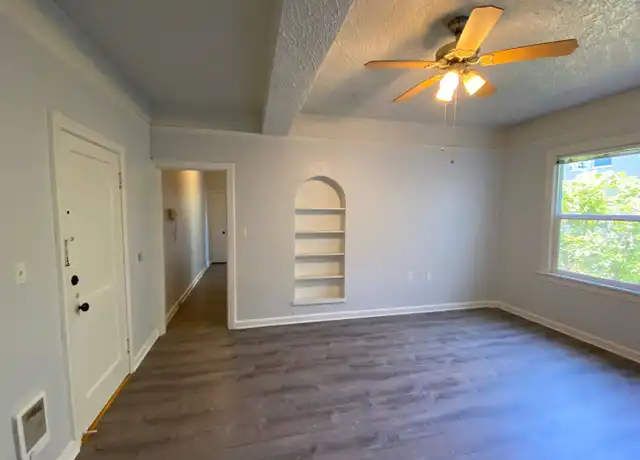 Property at 2138 NE Halsey St Unit 109, Portland, OR, 97232, 2 beds, 1 bath, [object Object]