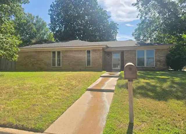 Property at 1911 Green Meadow Ct, Arlington, TX, 76013, 3 beds, 2 baths, [object Object]