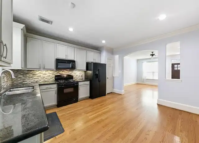 Property at 1759 Aden Dr, Houston, TX, 77003, 2 beds, 2.5 baths, [object Object]