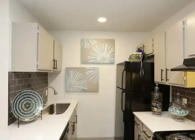 Property at 739 W William Cannon Dr Unit 1017, Austin, TX, 78745, 1 bed, 1 bath, [object Object]