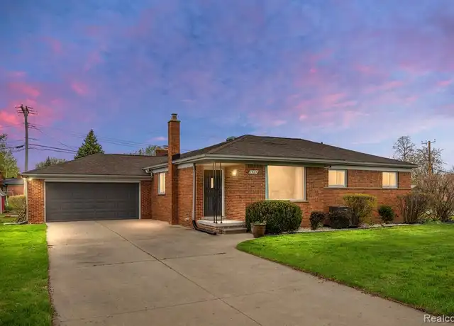Property at 8527 Metropolitan Pkwy, Sterling Heights, MI, 48312, 3 beds, 1.5 baths, [object Object]