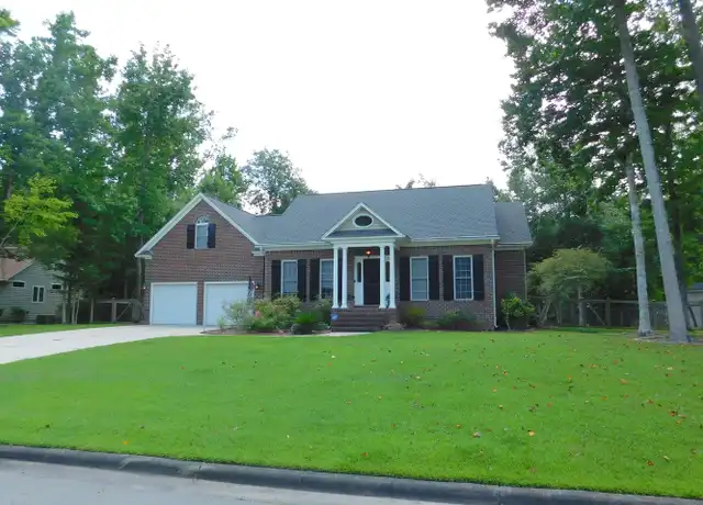 Property at 300 Taliaferro Ln, New Bern, NC, 28560, 4 beds, 2 baths, [object Object]