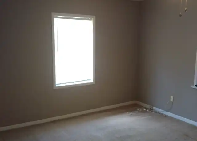 Property at 2809 Pearl Ave, Groves, TX, 77619, 1 bed, 1 bath, [object Object]