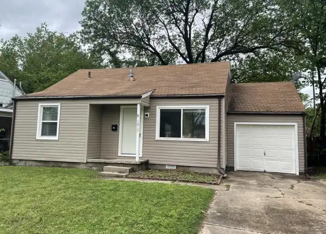 Property at 1017 H St NW, Miami, OK, 74354, 2 beds, 1 bath, [object Object]