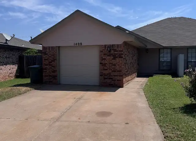 Property at 1408 Pennington Ave, Edmond, OK, 73012, 2 beds, 1.5 baths, [object Object]