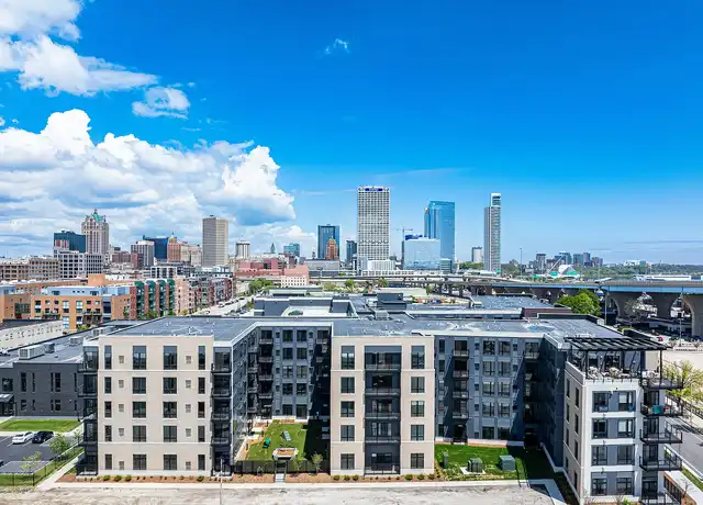 Property at Evoni - 615 E Corcoran Ave, Milwaukee, WI, 53202, 2 beds, 2-2.5 baths, [object Object]