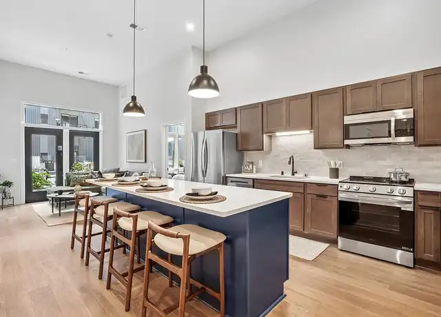 Property at Evoni - 615 E Corcoran Ave, Milwaukee, WI, 53202, 1 bed, 1 bath, [object Object]