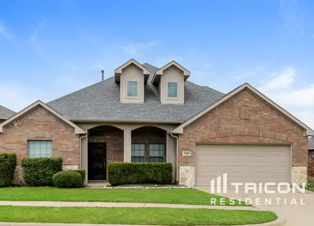 Property at 2989 Lakeview Cir, Burleson, TX, 76028, 3 beds, 2 baths, [object Object]