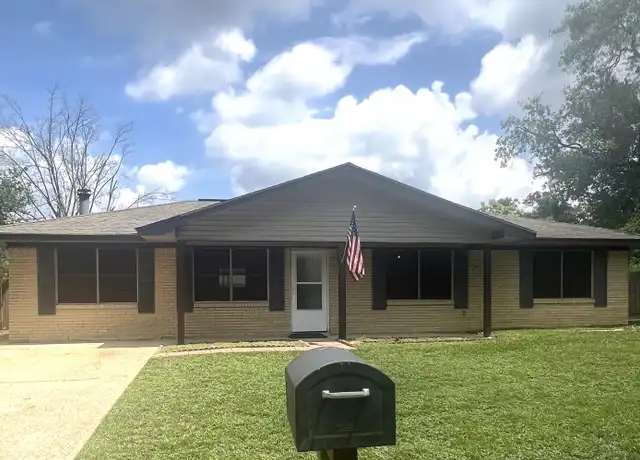 Property at 121 James Dr, Gulfport, MS, 39503, 3 beds, 2 baths, [object Object]