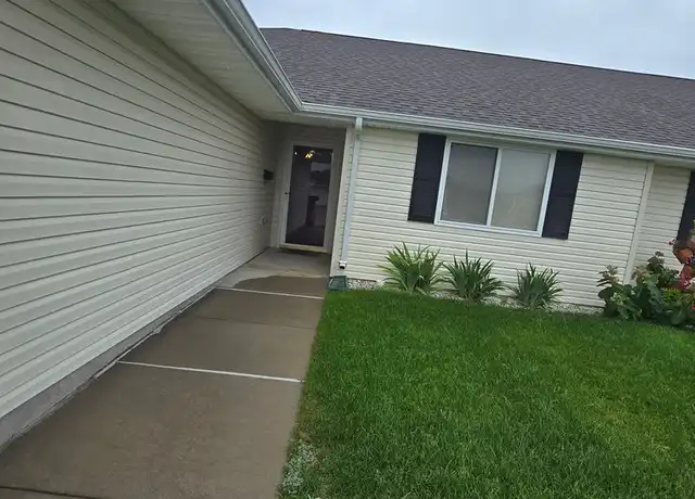 Property at 905 Larayne Ln, Norfolk, NE, 68701, 2 beds, 2 baths, [object Object]