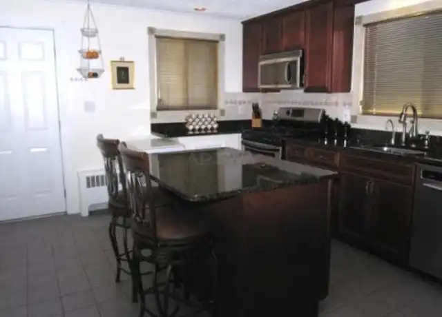 Property at 17 Wheeler Ave, Medford, MA, 02155, 2 beds, 1 bath, [object Object]