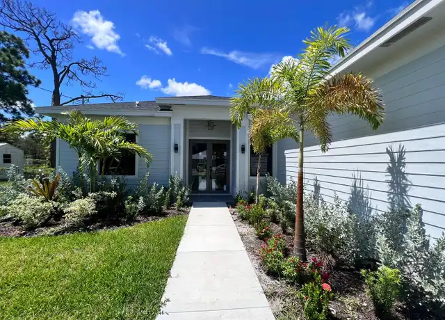 Property at 122 NW Dorchester St, Port Saint Lucie, FL, 34983, 4 beds, 2.5 baths, [object Object]