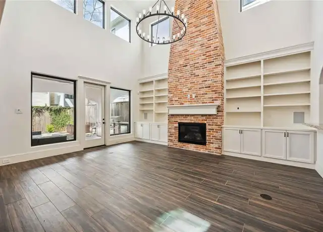 Property at 215 Malone St, Houston, TX, 77007, 4 beds, 3.5 baths, [object Object]