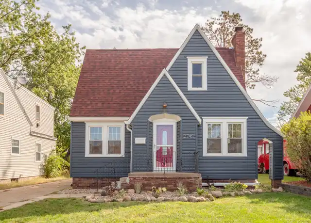 Property at 2745 2nd Ave SE, Cedar Rapids, IA, 52403, 3 beds, 2.5 baths, [object Object]