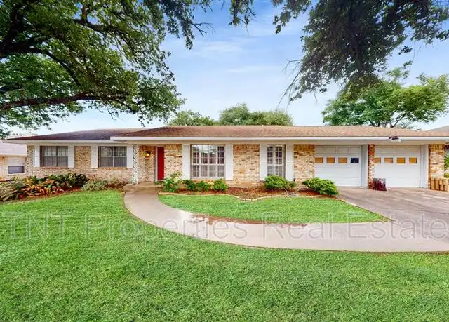 Property at 2309 Oxford St, Bryan, TX, 77802, 3 beds, 2 baths, [object Object]