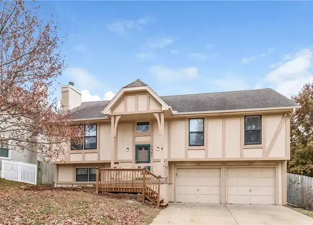 Property at 7307 Chaddy Cir, Pleasant Valley, MO, 64068, 3 beds, 2.5 baths, [object Object]