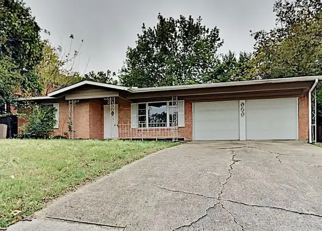 Property at 909 NW 9th St, Grand Prairie, TX, 75050, 3 beds, 1.5 baths, [object Object]