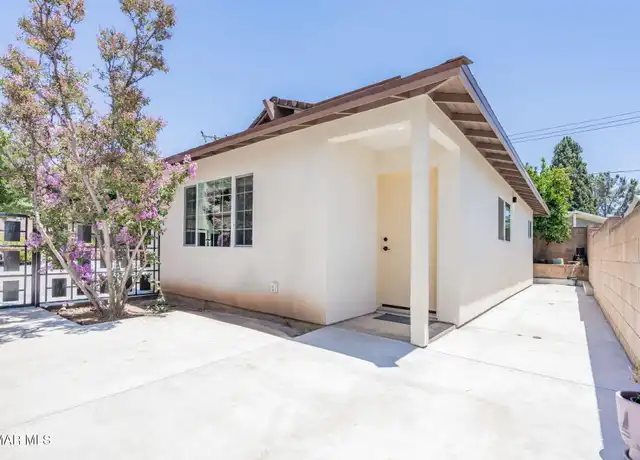Property at 3242 Hereford Ct Unit B, Simi Valley, CA, 93063, 1 bed, 1 bath, [object Object]