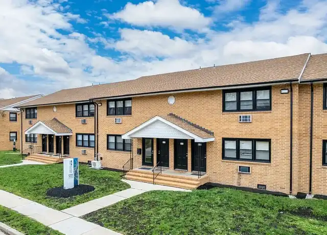 Property at Groveland Manor - 222 W Groveland Ave, Somers Point, NJ, 08244, 1-2 bed, 1 bath, [object Object]