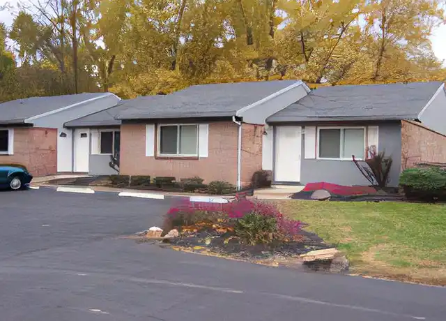 Property at 1335 Williams St Unit 8, Danville, IL, 61832, 1 bed, 1 bath, [object Object]