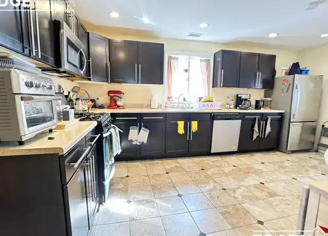 Property at 27 Bostonia Ave, Brighton, MA, 02135, 4 beds, 1 bath, [object Object]