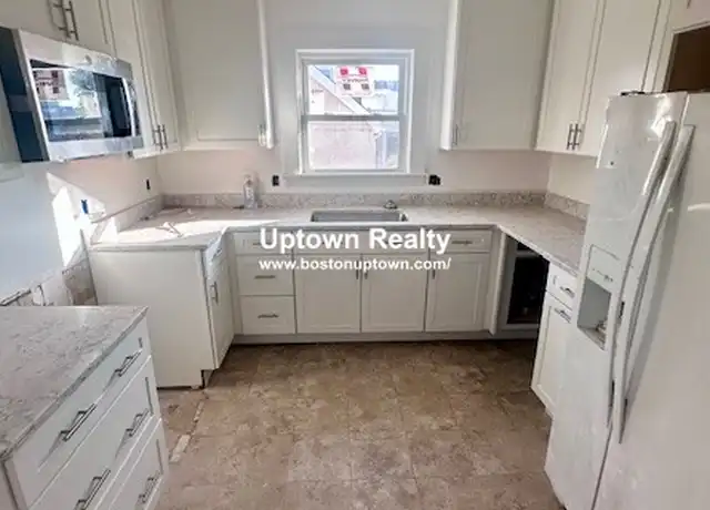 Property at 81 Waverly St Unit 2, Boston, MA, 02135, 3 beds, 1 bath, [object Object]