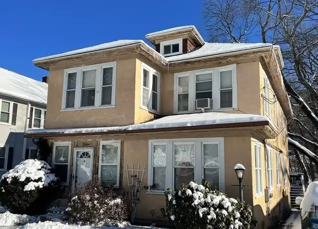 Property at 16 Wentworth St Unit 1, Worcester, MA, 01603, 3 beds, 1 bath, [object Object]