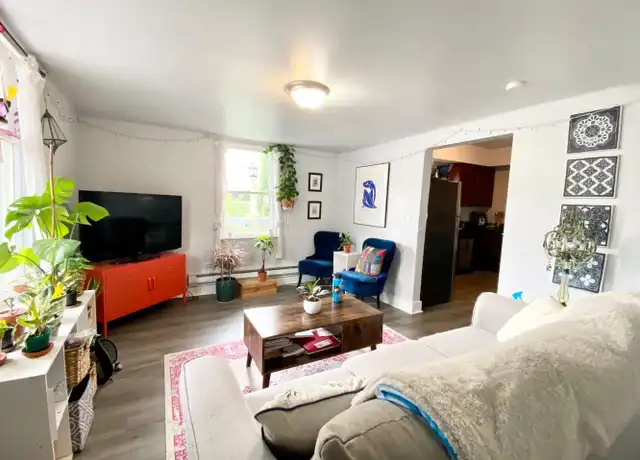 Property at 311 Aloha St Unit 307, Seattle, WA, 98109, 3 beds, 1 bath, [object Object]