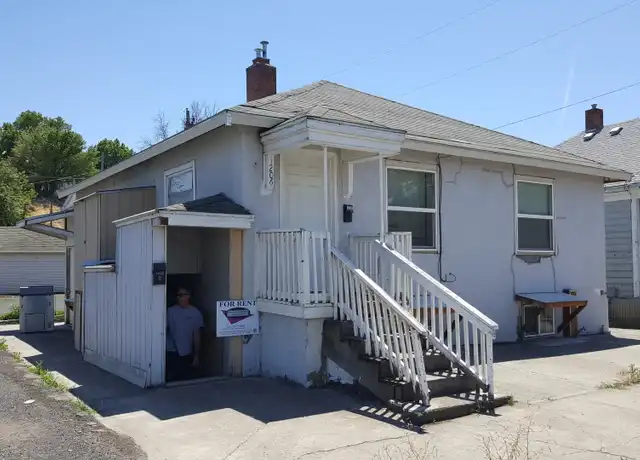 Property at 1206 SW Frazer Ave, Pendleton, OR, 97801, 2 beds, 1 bath, [object Object]