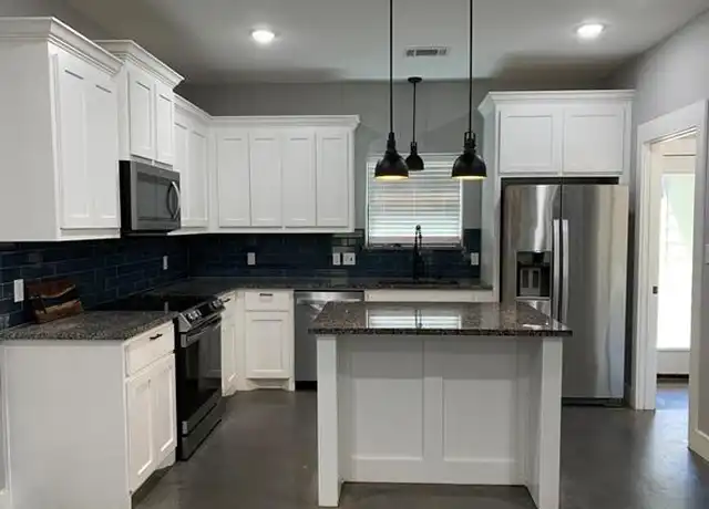 Property at 610 E Shepherd St, Denison, TX, 75021, 3 beds, 2 baths, [object Object]