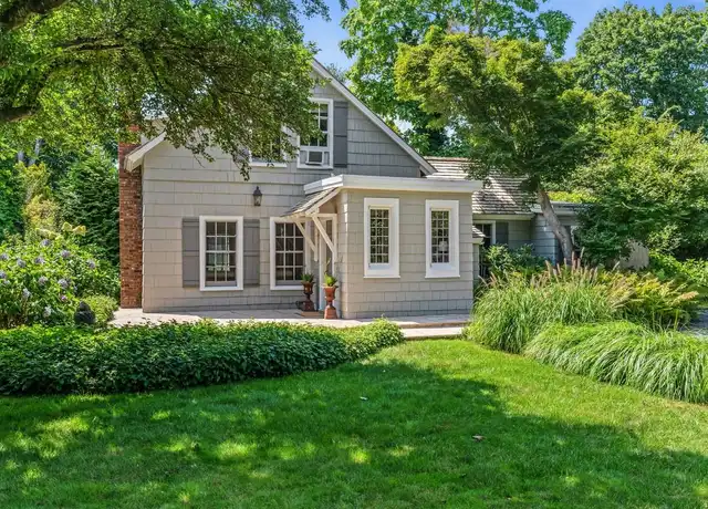 Property at 27 Moses Ln, Southampton, NY, 11968, 4 beds, 2 baths, [object Object]