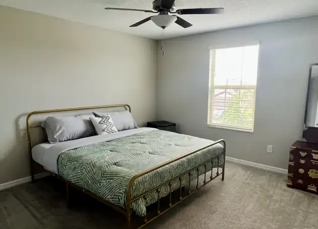 Property at 352 Argyll Dr Rm B, Spring Hill, FL, 34609, 1 bed, 1 bath, [object Object]