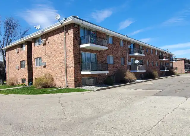 Property at 402 30th Ave N Unit 16, Fargo, ND, 58102, 2 beds, 1 bath, [object Object]