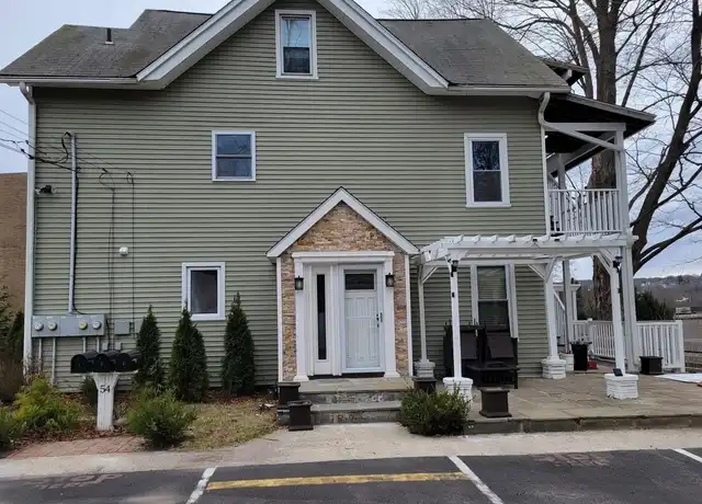 Property at 54 Golden Hill St Unit 2nd Floor, Naugatuck, CT, 06770, 2 beds, 1 bath, [object Object]