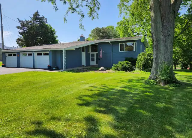 Property at 413 Riverview Dr, Thiensville, WI, 53092, 4 beds, 2 baths, [object Object]