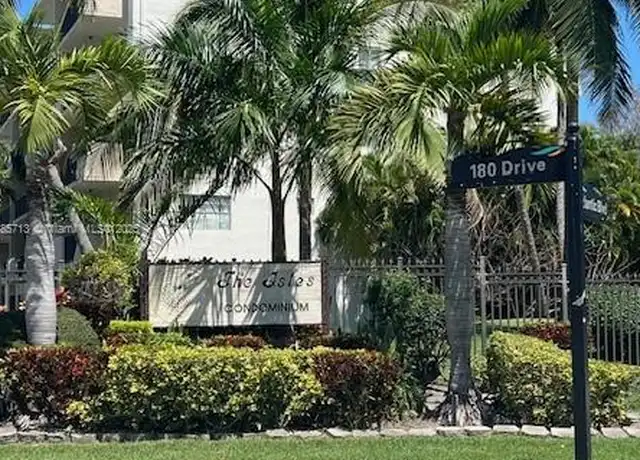 Property at 250 181st Dr #414, Sunny Isles Beach, FL, 33160, 1 bed, 1.5 baths, [object Object]