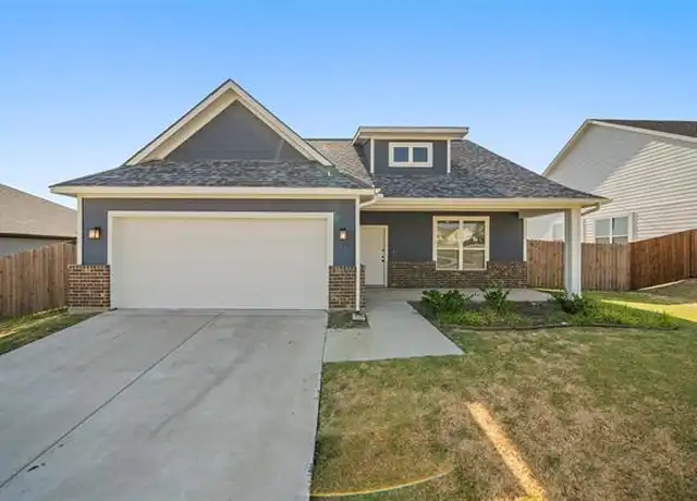 Property at 717 Taliaferro Trl, Springtown, TX, 76082, 4 beds, 2.5 baths, [object Object]