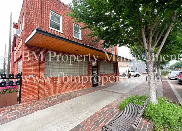 Property at 207 S Dallas St Unit 2D, Ennis, TX, 75119, 1 bed, 1 bath, [object Object]