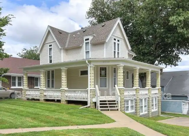 Property at 2518 Woolworth Ave Unit 3, Omaha, NE, 68105, 1 bed, 1 bath, [object Object]