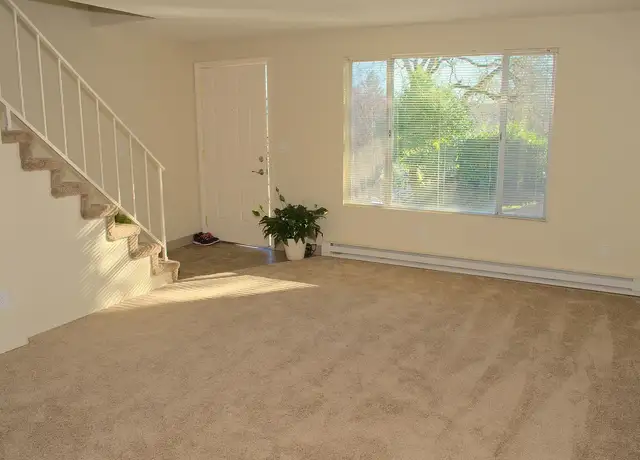 Photo of 1777 Maple St, West Linn, OR 97068