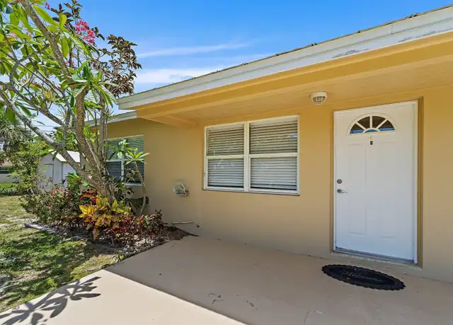 Property at 19147 SE Hillcrest Dr Unit B, Jupiter, FL, 33469, 2 beds, 1 bath, [object Object]