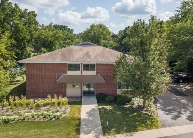 Property at 709 W Park Ave Unit 102, Libertyville, IL, 60048, 2 beds, 1 bath, [object Object]