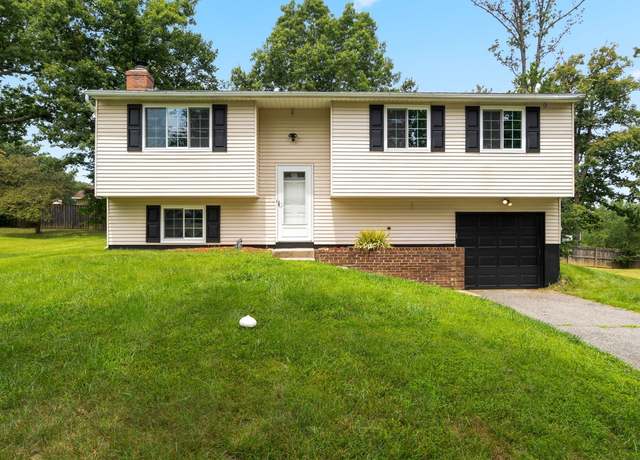 Photo of 6004 Clinton Way, Clinton, MD 20735