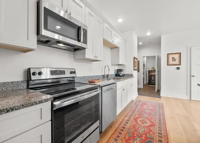 Property at The Grad Luxury Apartments - 301 N Mulberry St, Mt Vernon, OH, 43050, 1 bed, 1 bath, [object Object]