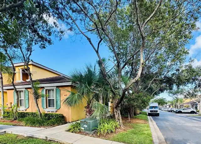 Property at 4229 NE 9th St, Homestead, FL, 33033, 3 beds, 2 baths, [object Object]