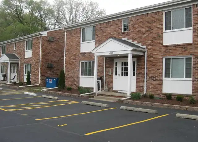 Property at 4030 Elmhurst Rd, Toledo, OH, 43613, 2 beds, 1 bath, [object Object]