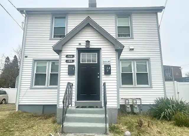 Property at 198 Willow St, Bridgeport, CT, 06610, 3 beds, 1 bath, [object Object]